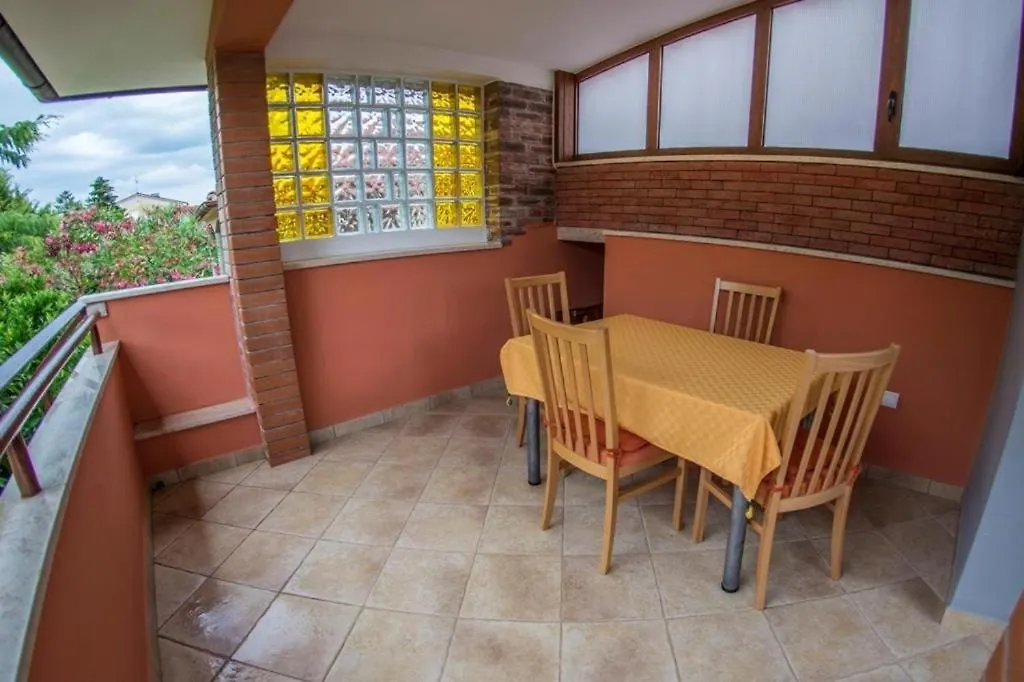 Apartment In Banjole With Terrace, Air Conditioning, Wifi, Washing Machine 3360-1 0*,